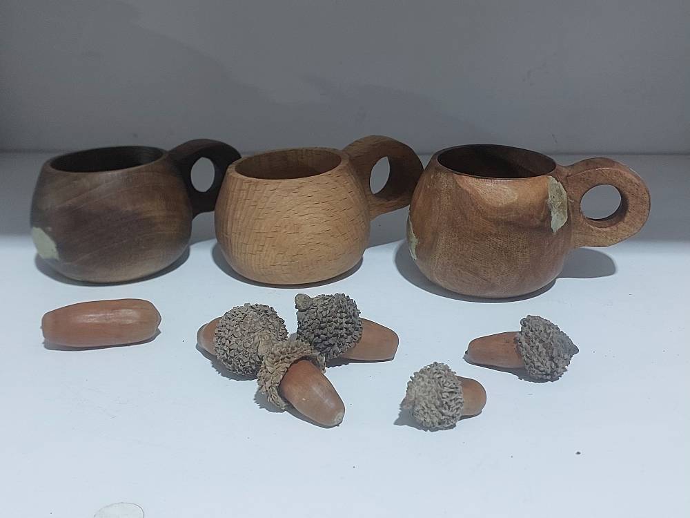 لیوان چوبی با چوب گردو